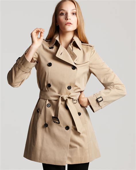 burberry trench used